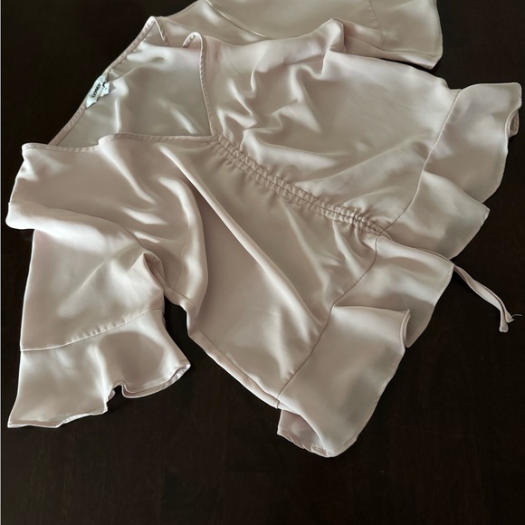 Feminine Light Pink Ruffled Ruched Top – Size S - Picture 2 of 4